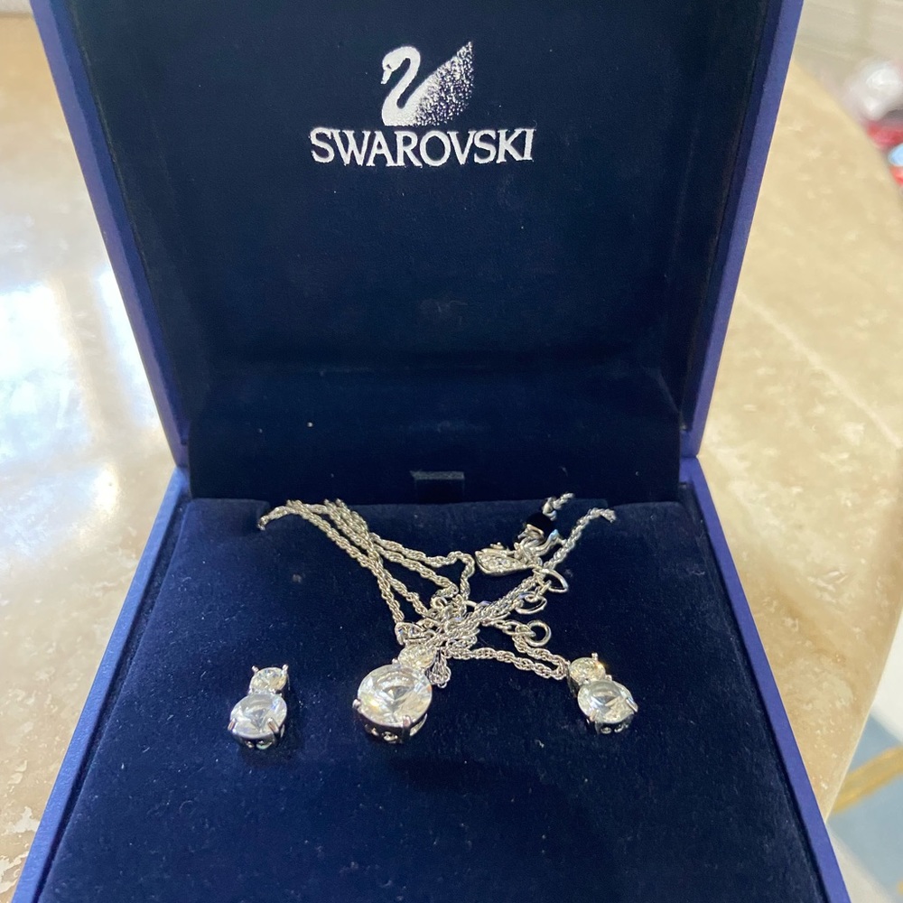 Swarovski new earrings and necklace set with original box